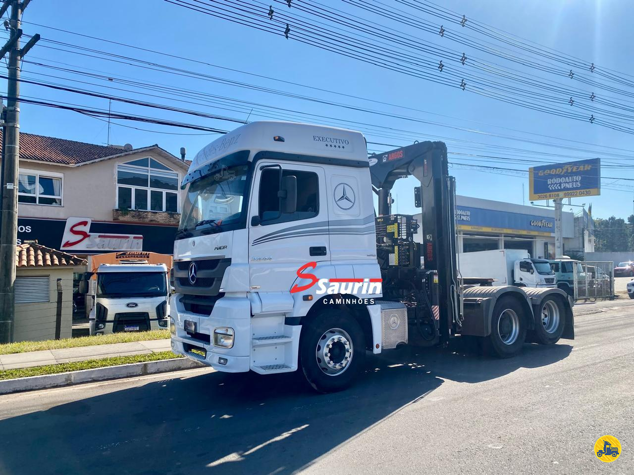 MB 2544 de Saurin Caminhões